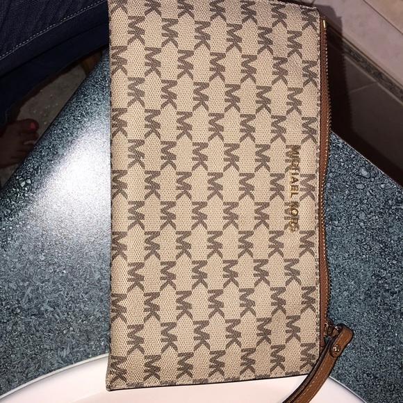 Michael kors wallet - Picture 2 of 5
